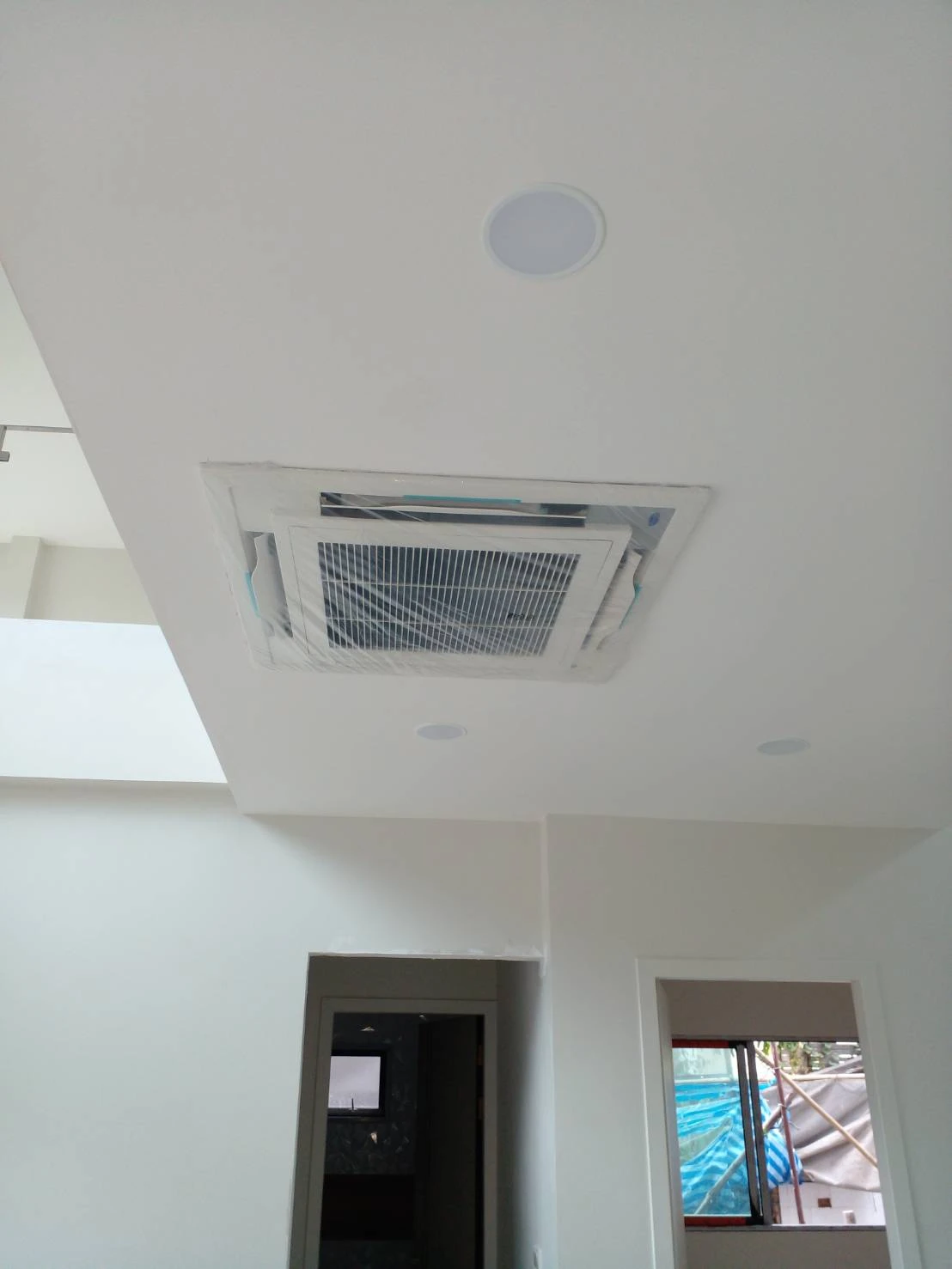 งานติดตั้งแบบฝังฝ้า 4 ทิศทาง